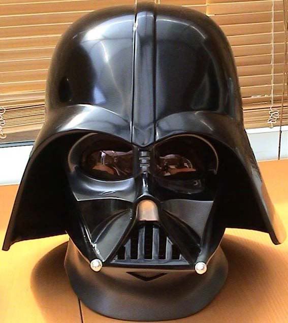 http://i105.photobucket.com/albums/m203/djkuczera/darthvader.jpg