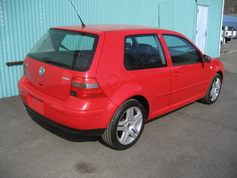 http://i105.photobucket.com/albums/m209/agy2k2/03%20GTI/IMG_3018.jpg