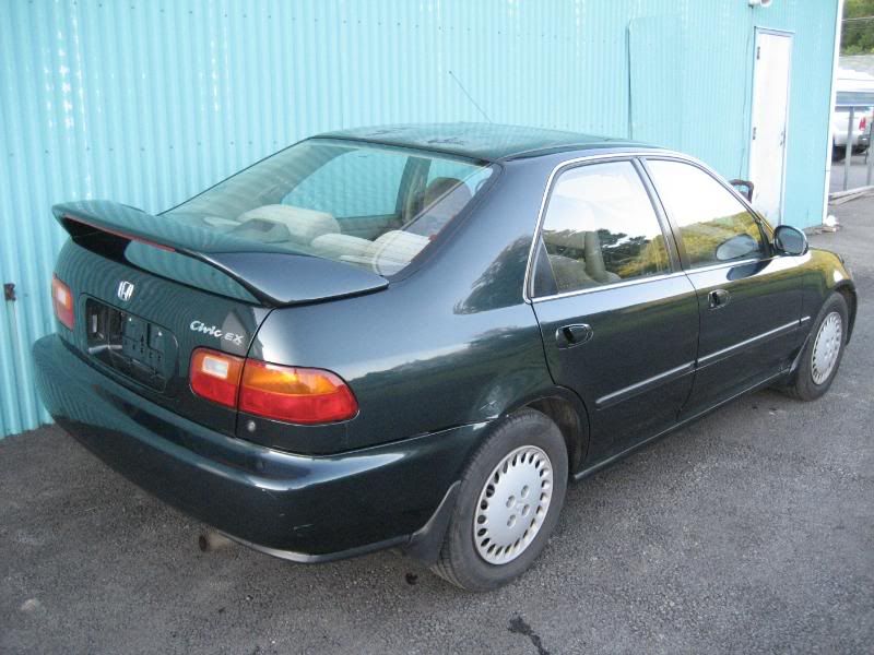 http://i105.photobucket.com/albums/m209/agy2k2/95civic/IMG_1719.jpg