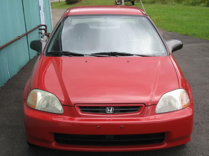 http://i105.photobucket.com/albums/m209/agy2k2/98%20civic%20hatch/IMG_2101.jpg