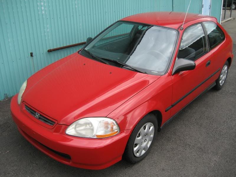 http://i105.photobucket.com/albums/m209/agy2k2/98%20civic%20hatch/IMG_2102.jpg