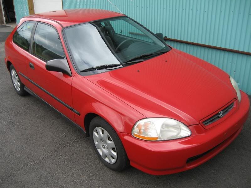 http://i105.photobucket.com/albums/m209/agy2k2/98%20civic%20hatch/IMG_2123.jpg