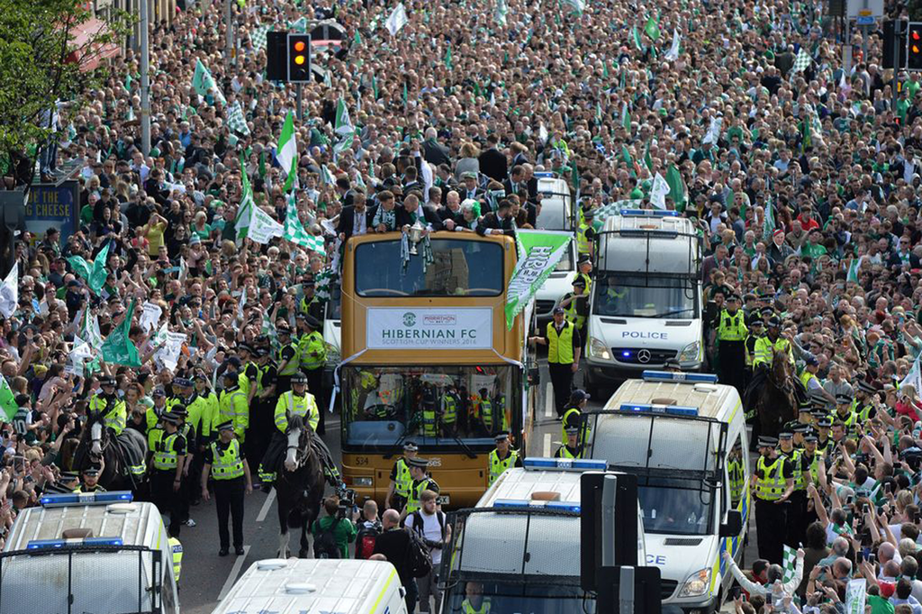 hibernianparadewarburton_zpsli7ny83b.png