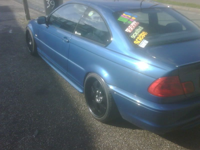 [Image: IMG00134-20100421-1652.jpg]