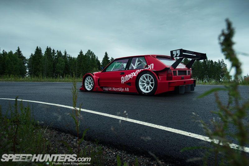 [Image: Lancia-Delta-01_zps2fc08abe.jpg]