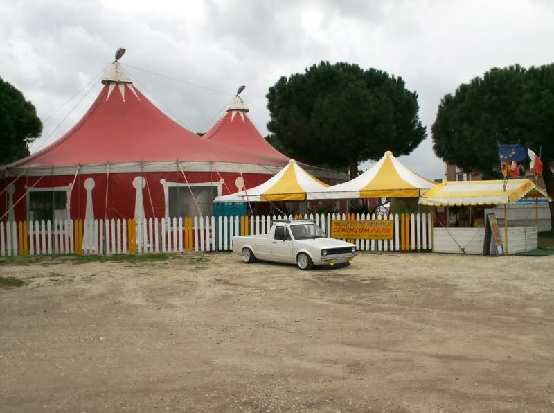 [Image: caddy30112009007a.jpg]