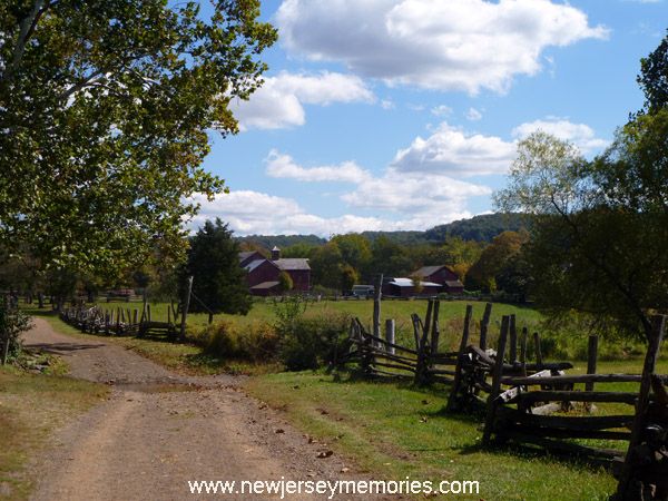 photo HowellLivingHistoryFarm3_zps723ea588.jpg