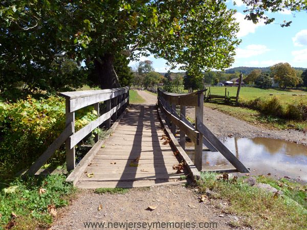 photo HowellLivingHistoryFarm4_zps1d4a2dd6.jpg