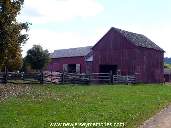 photo HowellLivingHistoryFarm5_zps84176da5.jpg