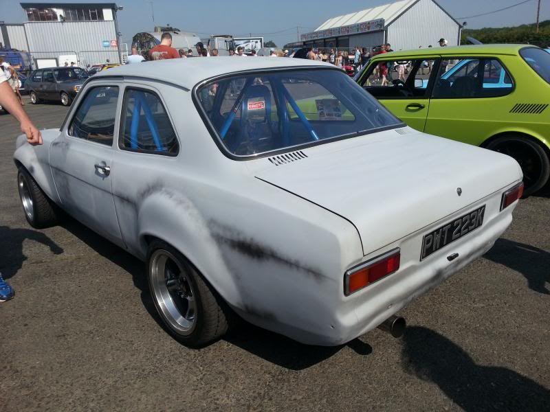 [Image: Retro01_zps5f74d1d9.jpg]