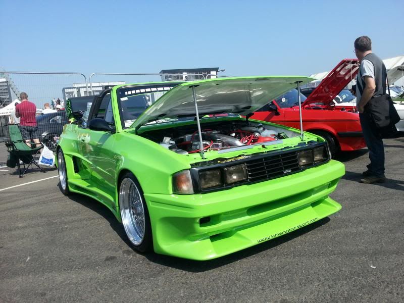 [Image: retro03_zpse0fb923b.jpg]