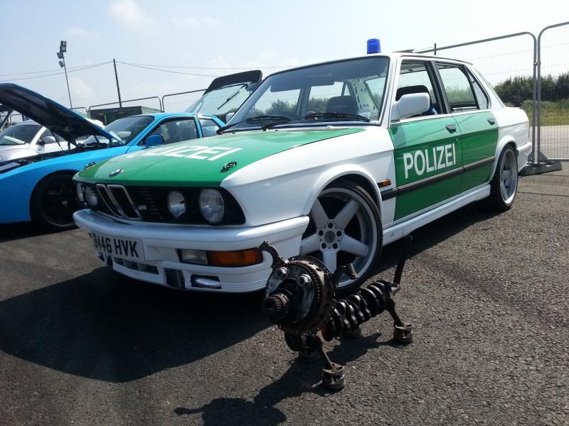 [Image: retro06_zps2ef9fcad.jpg]