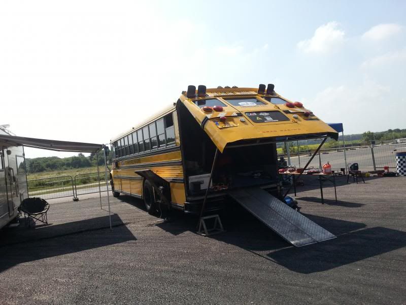 [Image: retro13_zps4e0f0629.jpg]