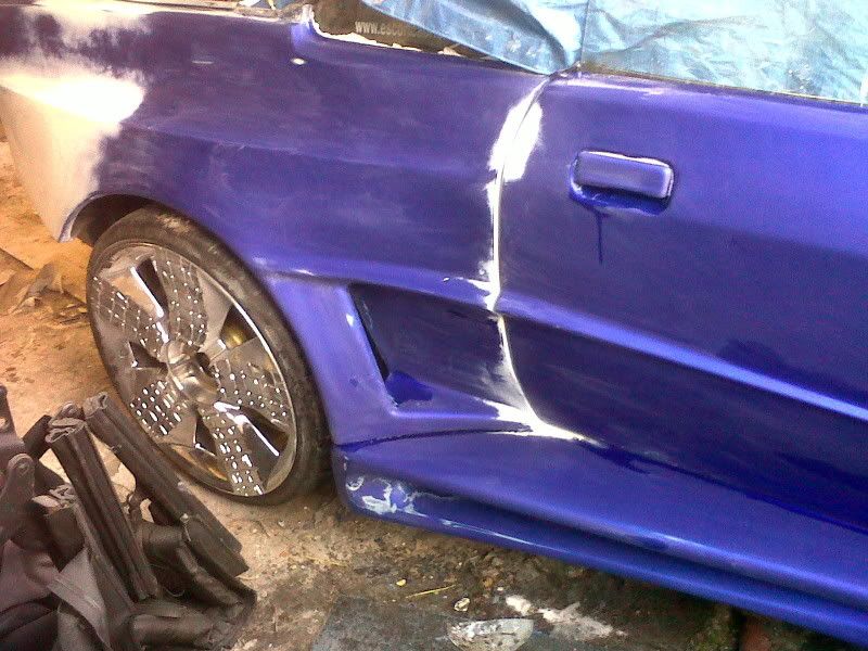 [Image: bigcabsideneardoor.jpg]