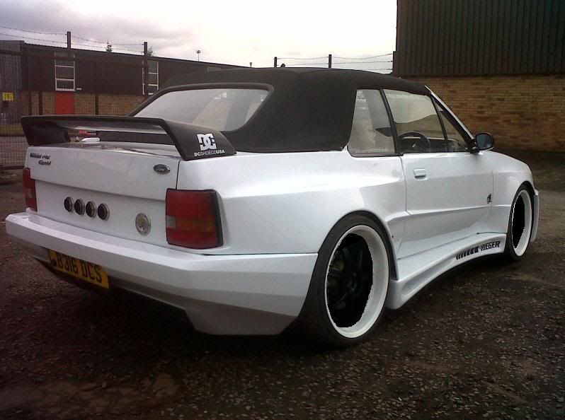 [Image: cabwithblackcentres.jpg]