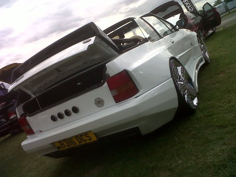 [Image: modnatAug201002.jpg]