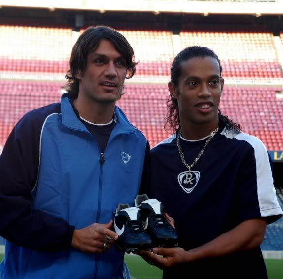 ronaldinho kissing