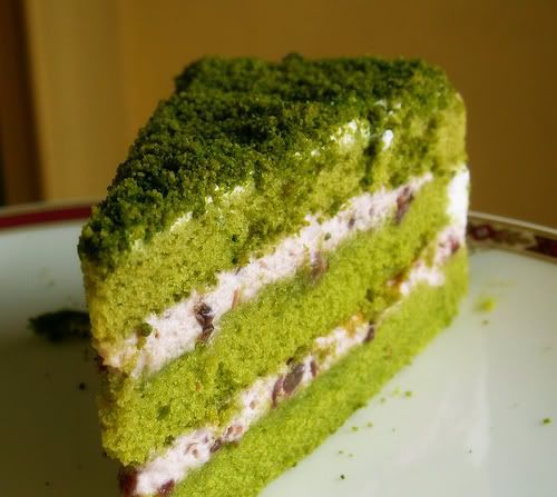 GREENCATNIPCAKE.jpg